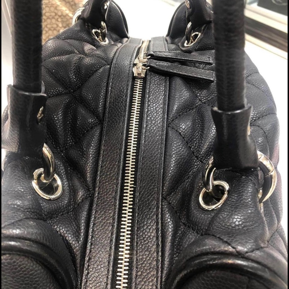 🖤 CHANEL Black Quilted Caviar Leather Timeless Classics Large Bowler Bag. - Picture 9 of 9